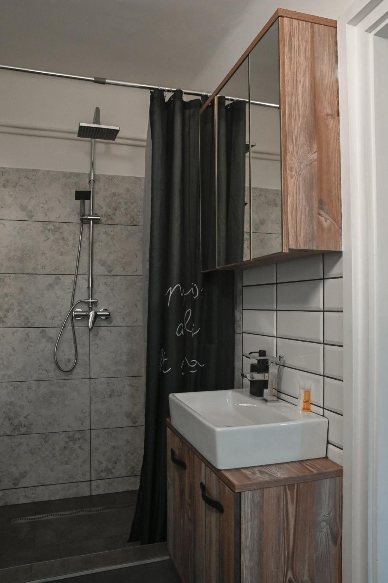 Apartmán Alsooers Pagony Pokoj fotografie